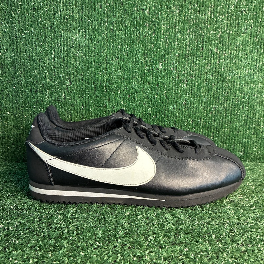 Nike Cortez Leather Low Top Classic Retro Running Sneakers Black White Youth 7Y